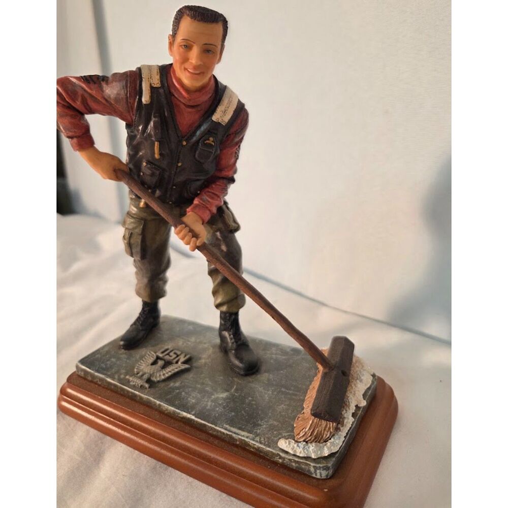 Vanmark American Heroes Swabbin The Deck Navy Figurine 1999 COA